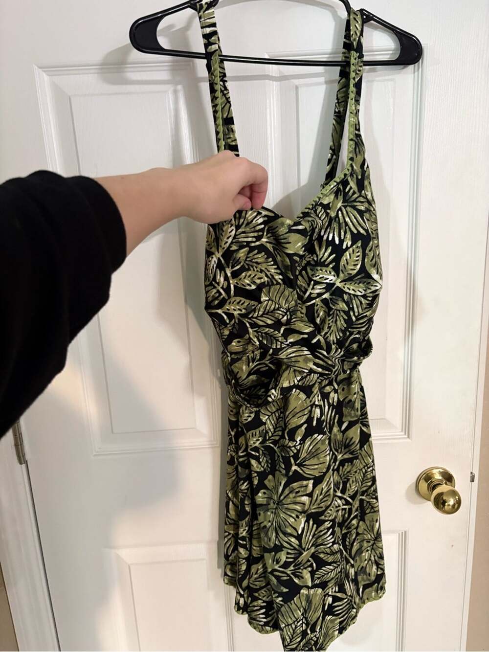 d&co. Beach Women’s Black & Olive Green Tropical Print Swimdress Size 24W – NWOT